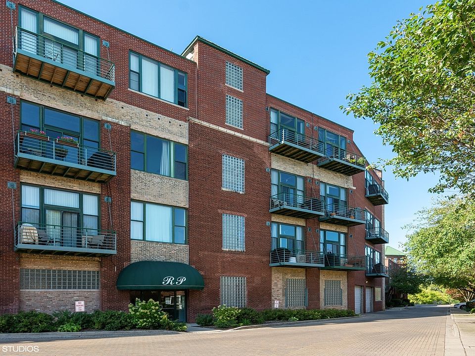 1st image of 2222 W Diversey Ave APT 201