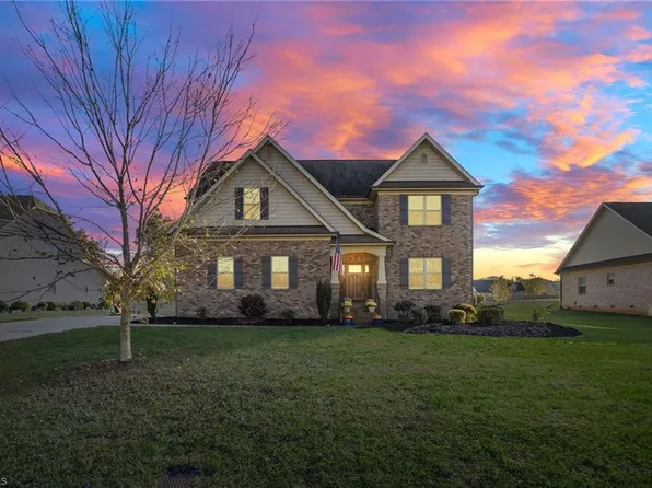 120 Wyatt Dr, Advance, NC 27006