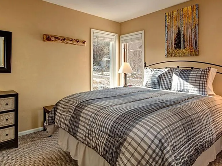 120 Sawmill Rd — Photo 10