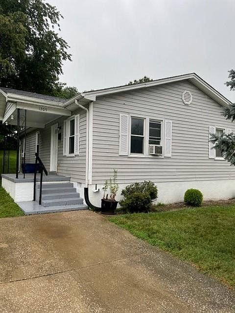 1st image of 1205 Race St
