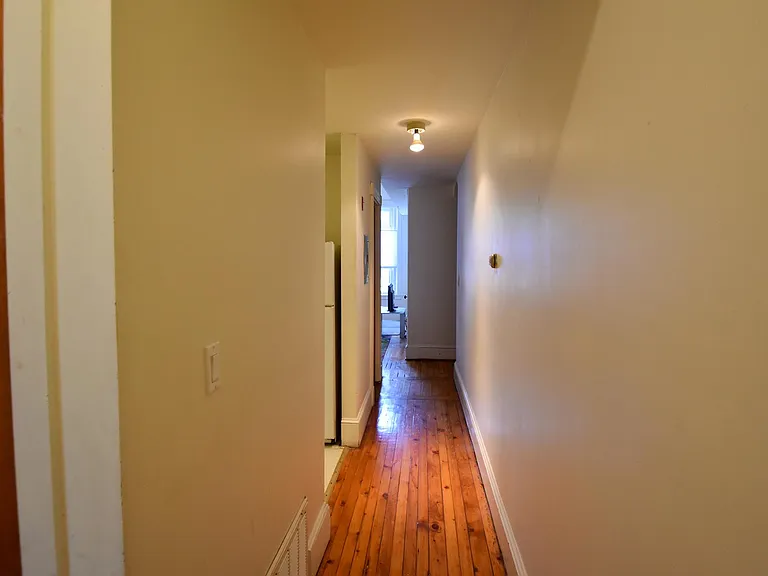 8 Mechanic St #2 — Photo 4