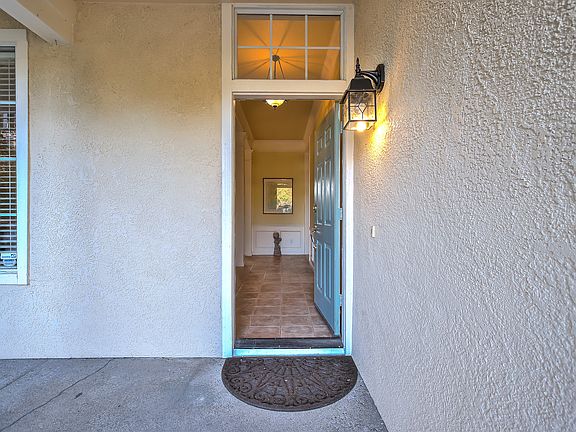 5th image of 516 Spaatz Ct