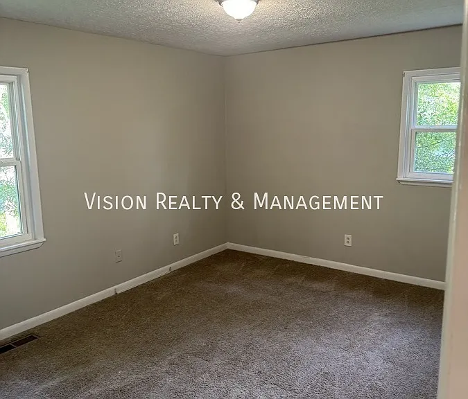 352 Rome St — Photo 18