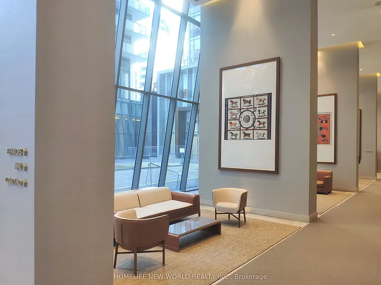 50 Charles St E #LPH5207 — Photo 18