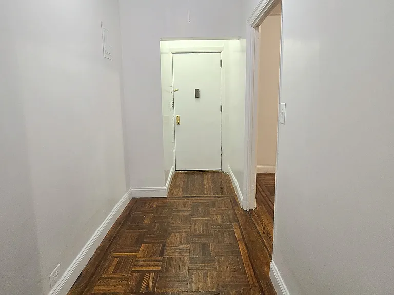 731 Gerard Ave #2B — Photo 15