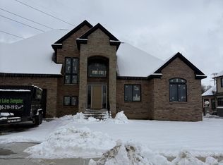 10505 Excalibur Dr, Shelby Township, MI 48315