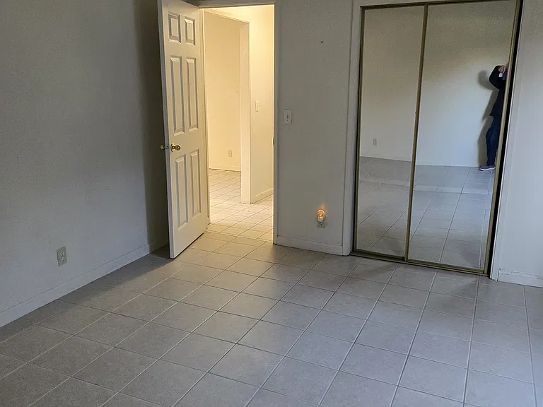 162 Sunset Blvd #2 — Photo 2
