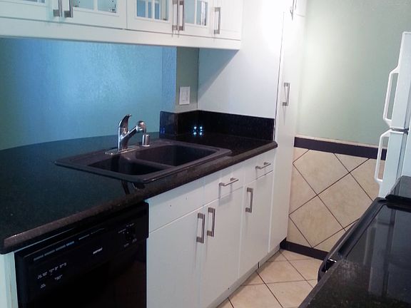 3rd image of 4246 Van Dyke Ave APT 7