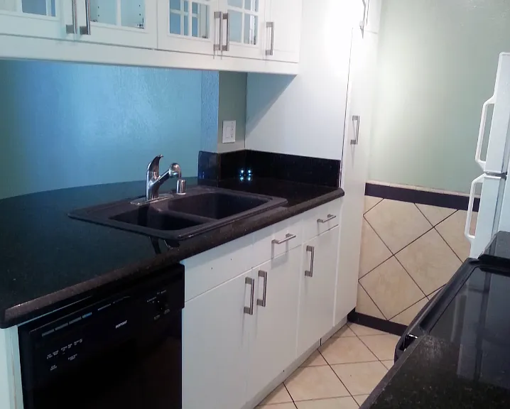 4246 Van Dyke Ave #7 — Photo 3