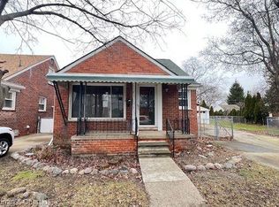 15590 Beatrice Ave, Allen Park, MI 48101