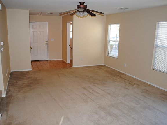 4th image of 117 Trumphet Lilly Ave
