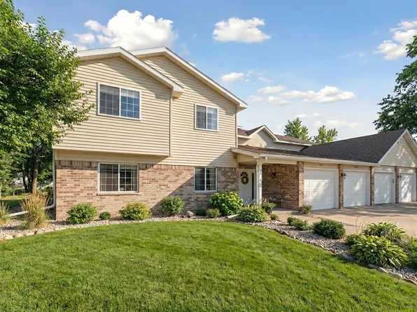 129 S Curtis STREET #1121, Lake Geneva, WI 53147
