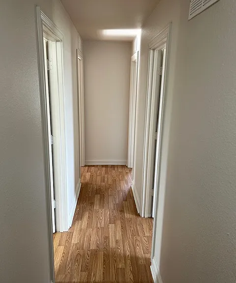 6884 Lexington Dr — Photo 26