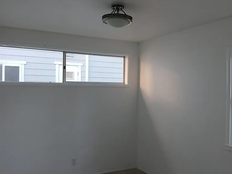 3403 Riviera Dr — Photo 25