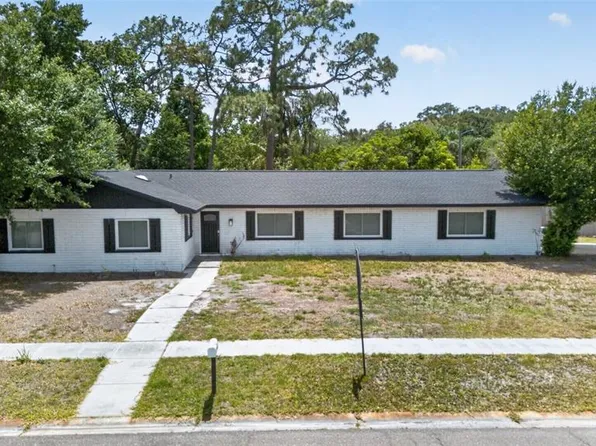 264 Van Gogh Cir, Brandon, FL 33511