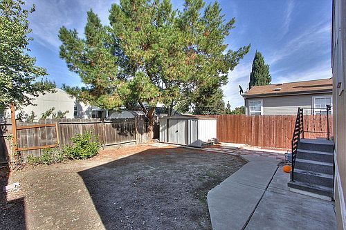5th image of 330 Mandolin Dr