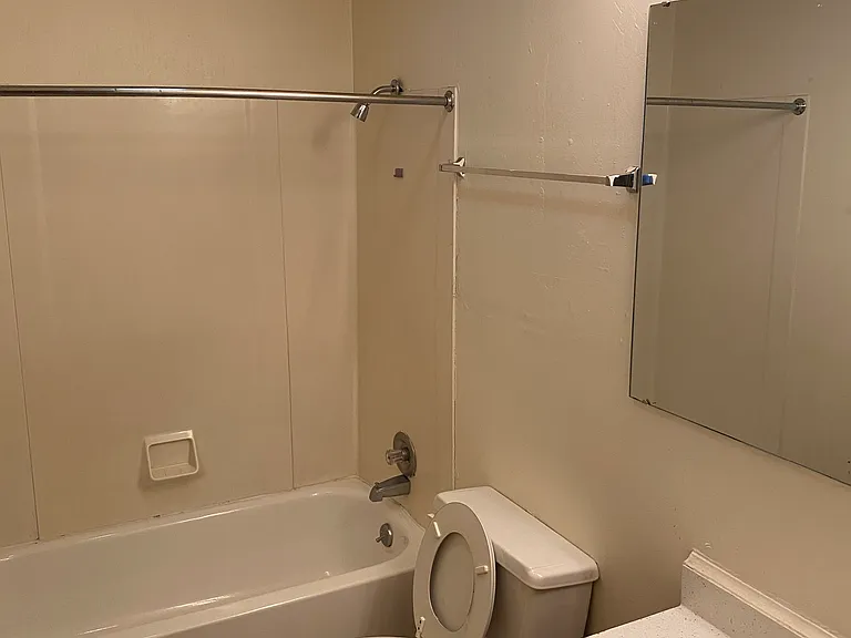 702 Crescent Dr #10 — Photo 5