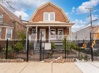 1215 N Harding Ave #2, Chicago, IL 60651