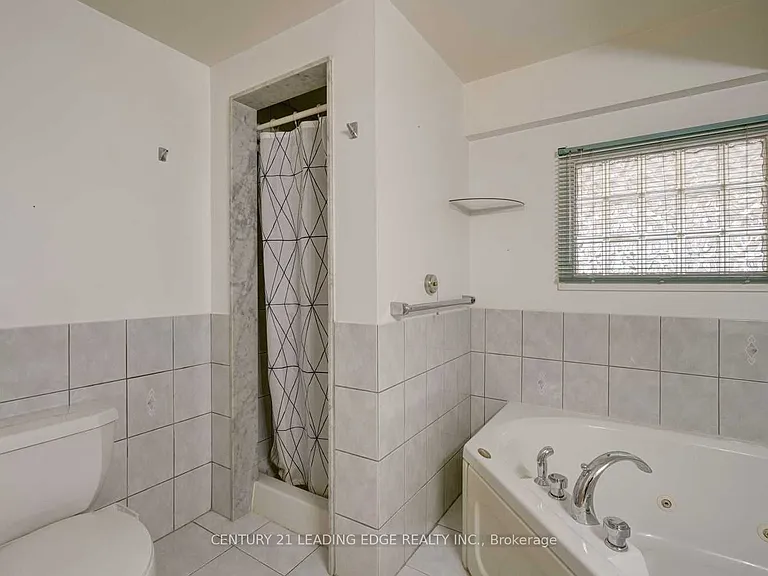 1374 Heritage Way #BASEMENT — Photo 18