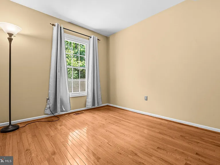 6837 Malton Ct — Photo 21