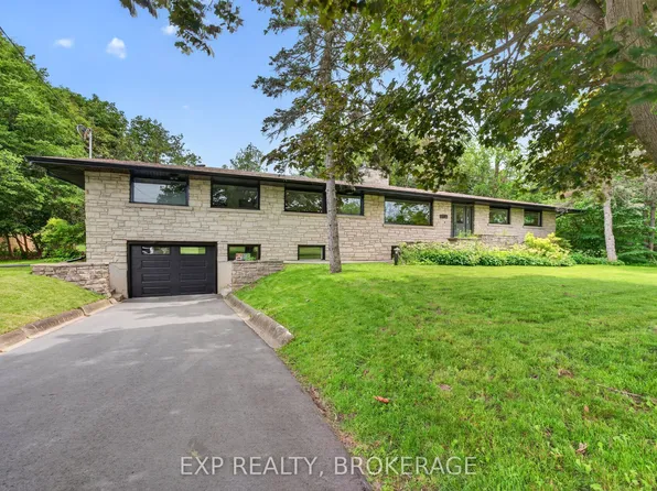 1802 Sydenham Rd, Kingston, ON K7L 4V4