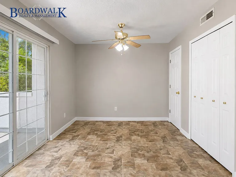 7638 S Redwood Rd #14 — Photo 7