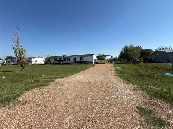 9066 Diamond Ave, Kaufman, TX 75142