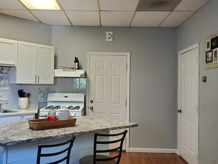 409 E Commercial Ave #UP NORTH — Photo 6