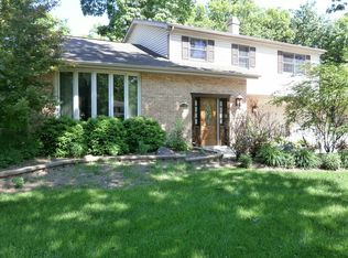 22353 S Knyghtwood Dr, Joliet, IL 60404