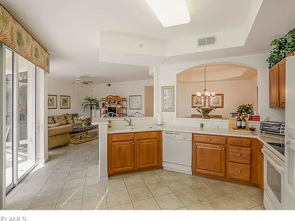 5th image of 20944 Island Sound Cir Unit 205
