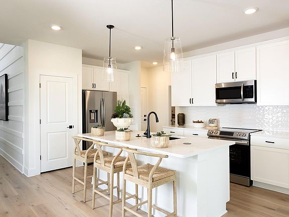4th image of 2520 Jack Nora Way