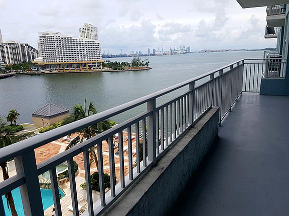2nd image of 1120 S Bayshore Dr #2114