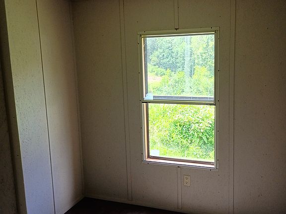 2nd image of 564 Mountain View School Rd