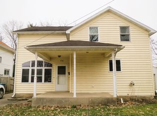 710 E Chamberlin St, Dixon, IL