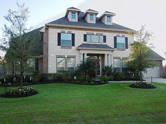 2nd image of 2409 Lakeway Dr