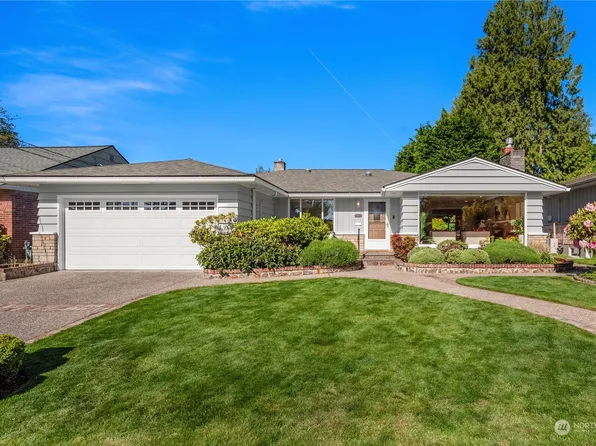 3639 W Viewmont Way W, Seattle, WA 98199