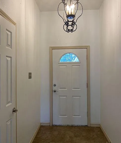 1403 Kernstown Ln — Photo 5