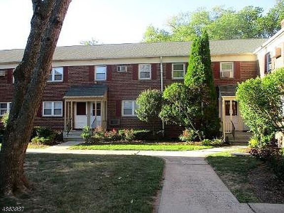 3rd image of 500 S Center St APT D7