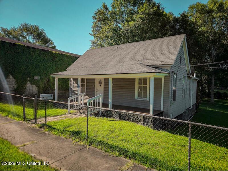 1st image of 1114 Pearl River Ave