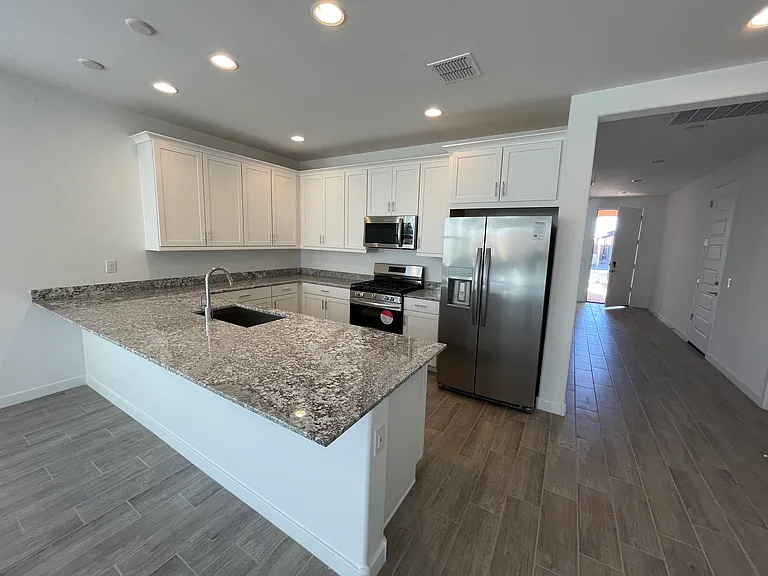 3315 S Piedra — Photo 6