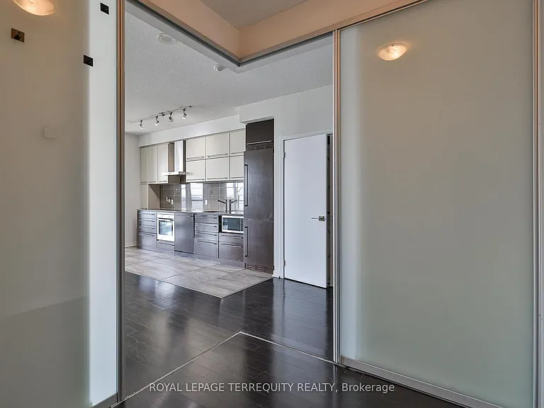 770 Bay St #2412 — Photo 19