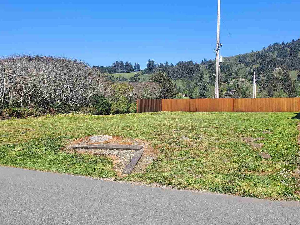 1st image of 16225 Gilbert Way