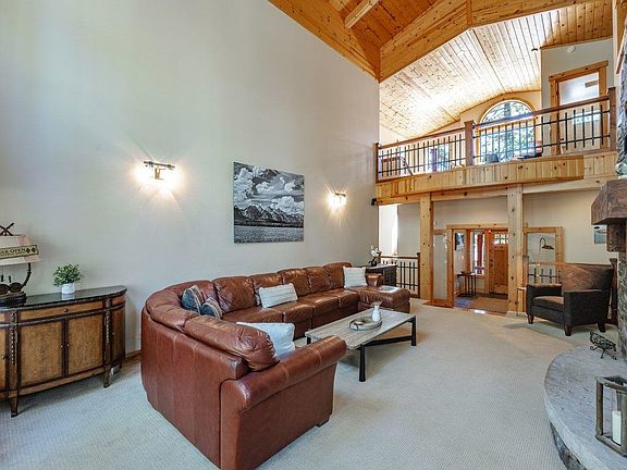 3rd image of 13232 Falcon Point Pl