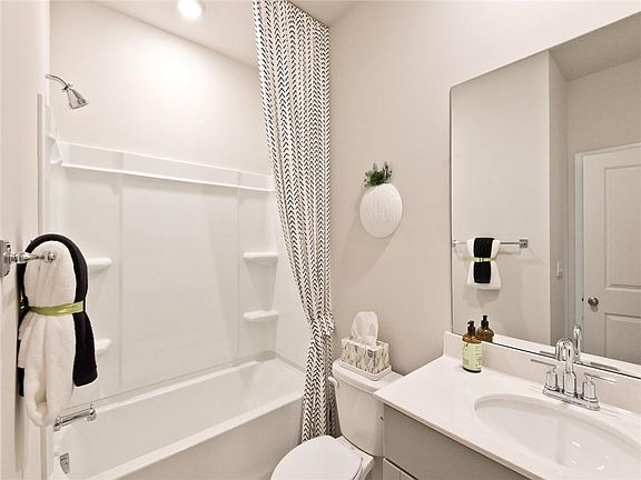 7th image of this home