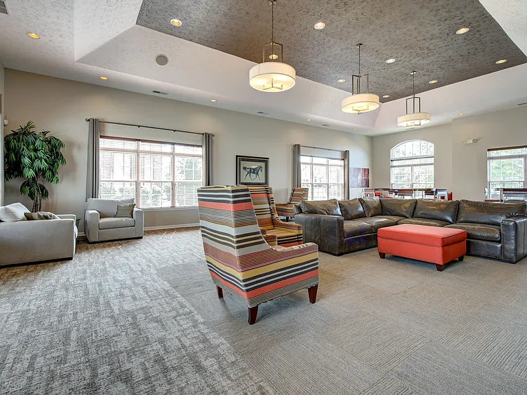 Summit Pointe — Photo 24