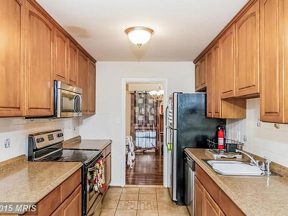 5th image of 4923 Herkimer St