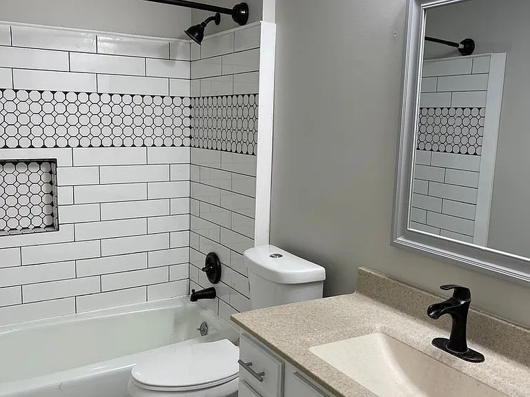 4050 Glacier Ln N — Photo 12