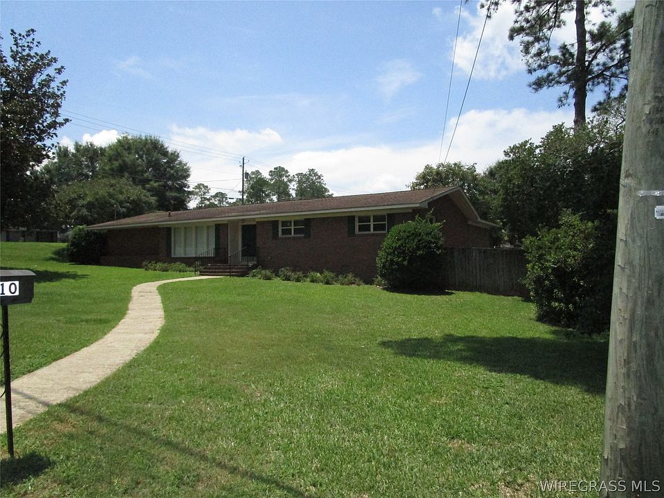1st image of 210 Walnut Dr