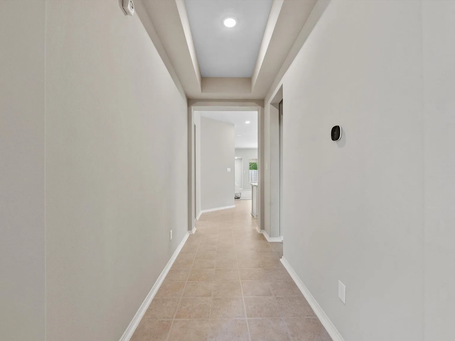 4 bed, 2.0 bath, 1770 sqft, $2,500 — Photo 4