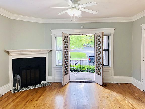 4th image of 3817 Baltimore Ave
